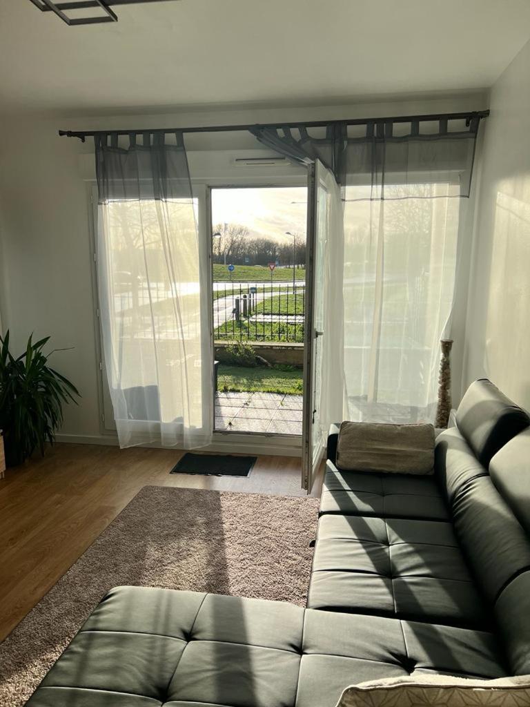 Appartement 5Min Gare Rer Disneyland Paris Val D'Europe La Vallee Village Parking Inclus مونتِفرا المظهر الخارجي الصورة